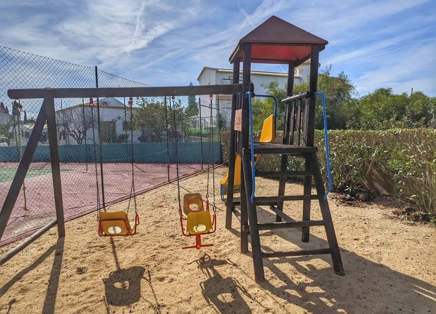 Townhouse 700M From Sao Rafael Beach Albufeira Villa