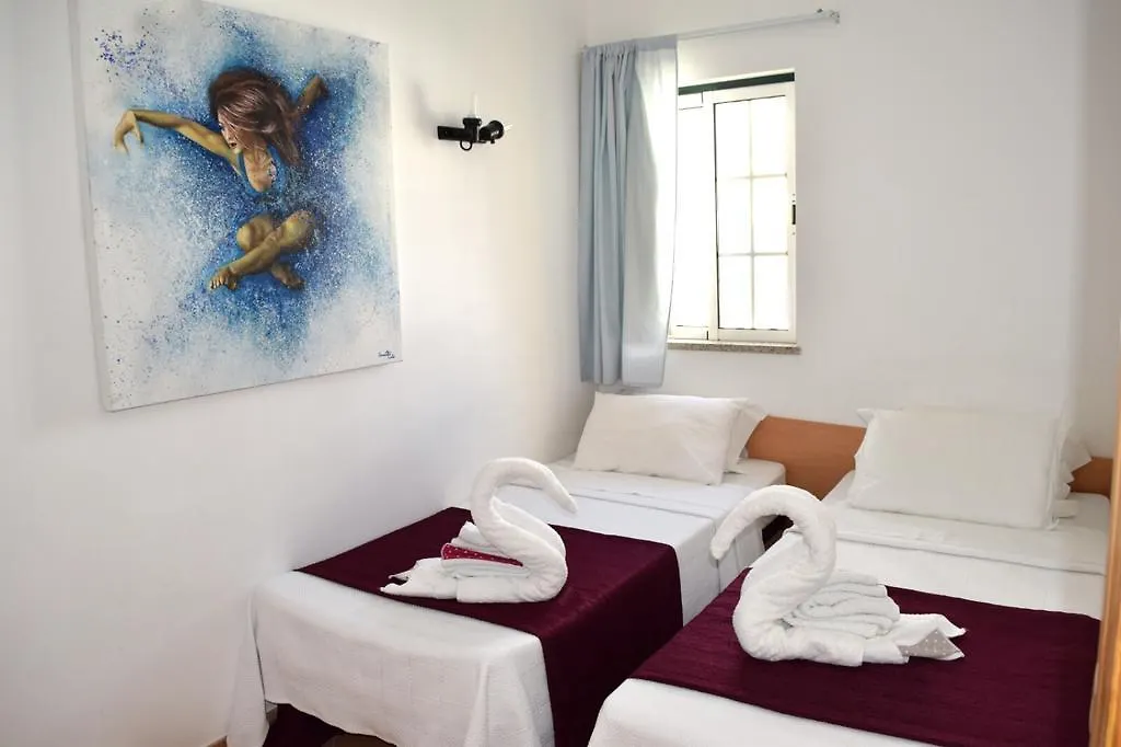 Townhouse 700M From Sao Rafael Beach Albufeira